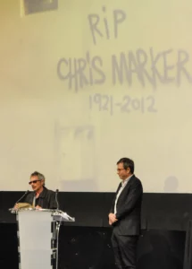 Léos Carax reçoit le Vigo d'honneur des mains de Olivier Père (Arte)